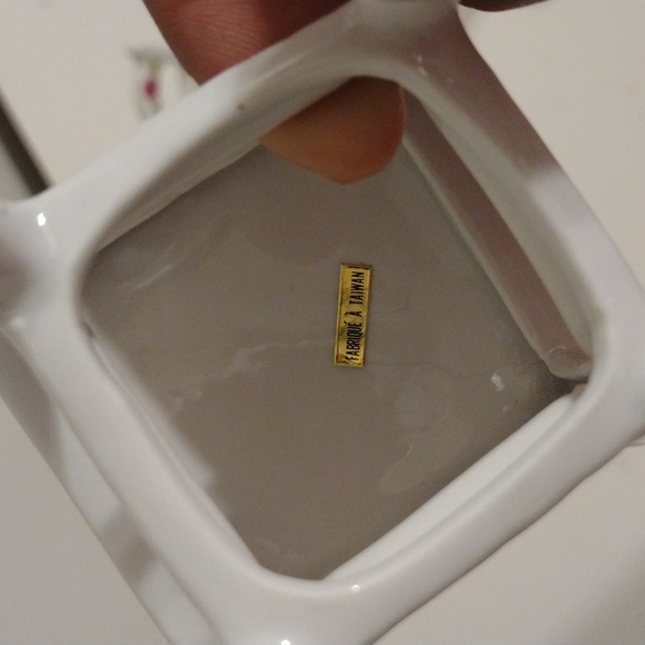 Miniature table and chairs set - Picture 4 of 4